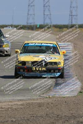 media/Oct-01-2023-24 Hours of Lemons (Sun) [[82277b781d]]/1045am (Outside Grapevine)/